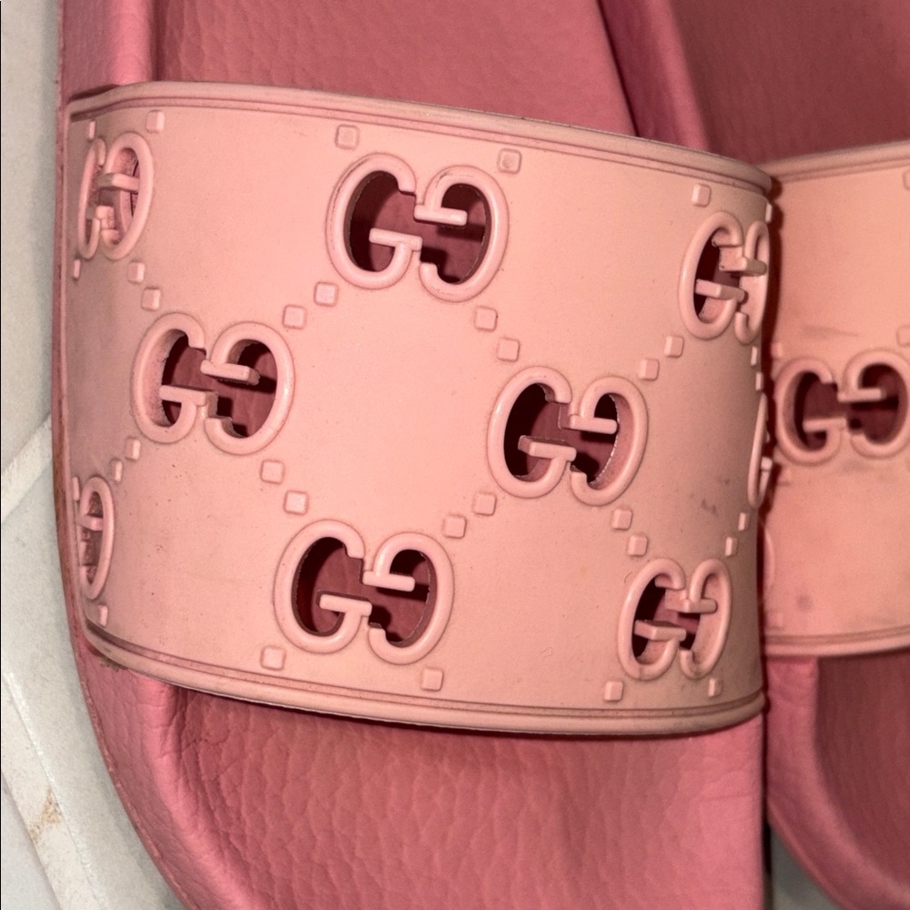 Authentic Gucci Slides Womens Light Pink Rubber - good used condition sz 38/8 - Picture 4 of 11
